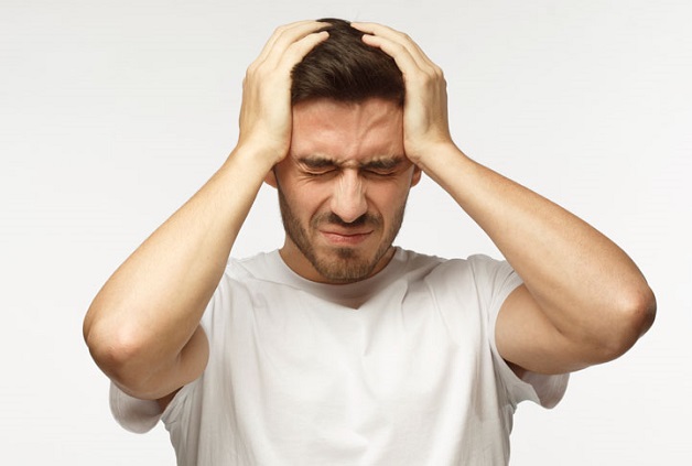 Thời điểm giao mùa dễ bị đau đầu, người bệnh nên làm gì?